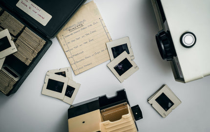 How Does A Slide Viewer Work?